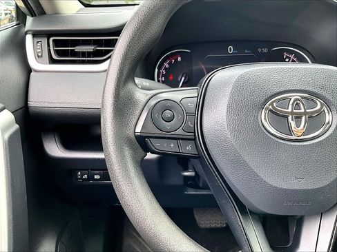 Certified 2024 Toyota RAV4 XLE FWD image 22