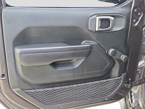 Used 2020 Jeep Wrangler Unlimited Sport image 15