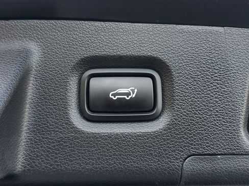 Used 2023 Hyundai Santa Fe SEL image 9