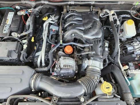 Certified 2015 Jeep Wrangler Unlimited Sahara image 32