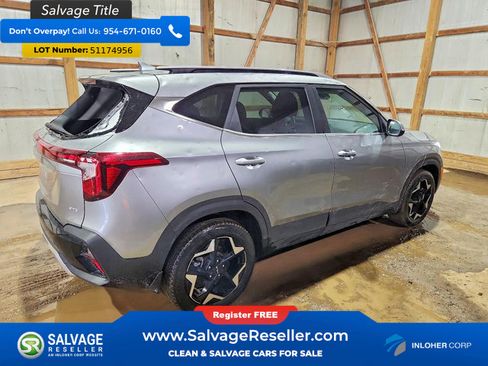 Used 2024 Kia Seltos EX AWD/4WD image 4