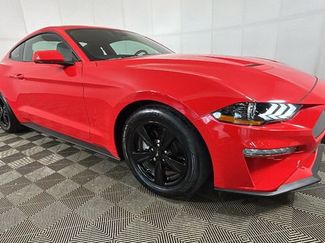 Used 2022 Ford Mustang Coupe RWD video 2
