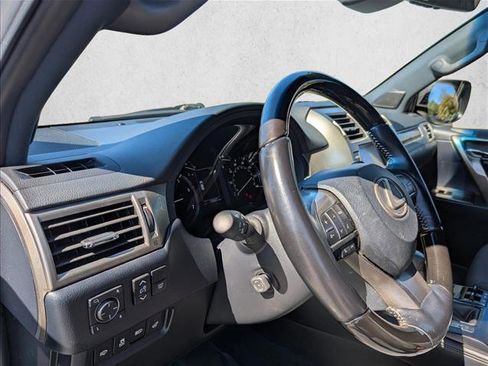 Used 2021 Lexus GX 460 Premium w/ Premium Package image 11