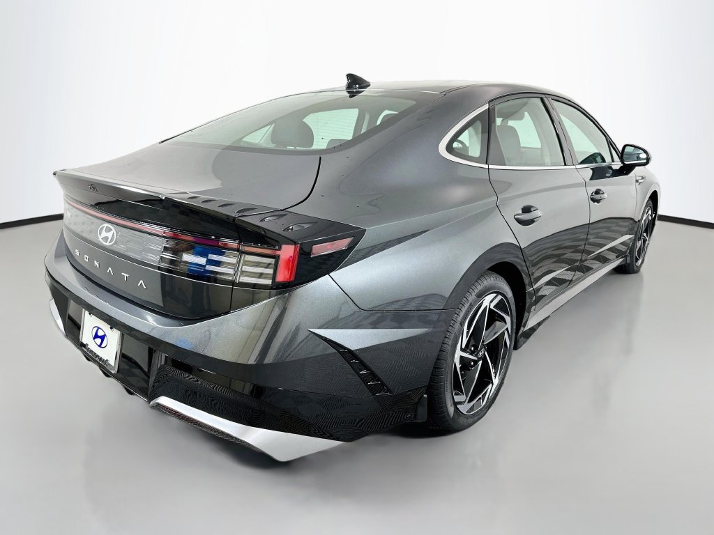 Certified 2026 Hyundai Sonata SEL FWD image 5