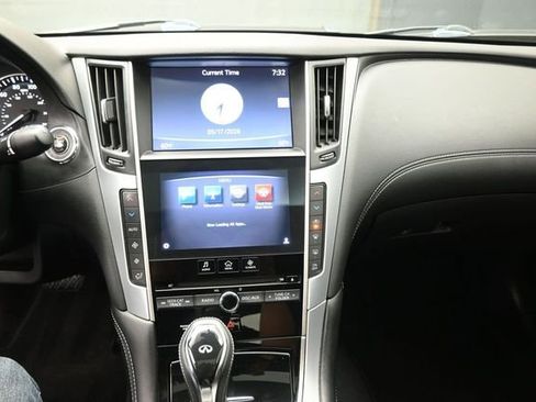 Used 2019 INFINITI Q50 Luxe RWD image 3