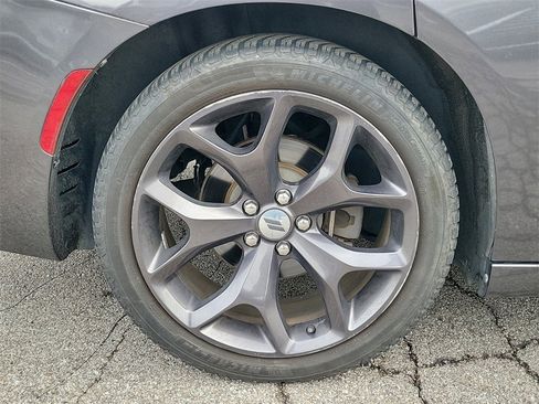 Used 2018 Dodge Charger R/T w/ Plus Group image 6