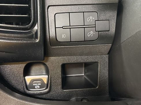 Used 2025 RAM ProMaster 2500 w/ Safety Group FWD image 15