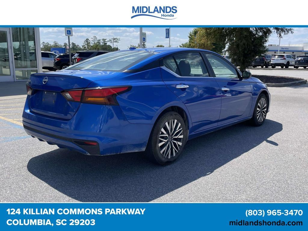 Used 2025 Nissan Altima 2.5 SV FWD image 6