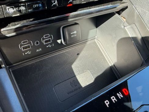 New 2025 Jeep Grand Cherokee Altitude image 23