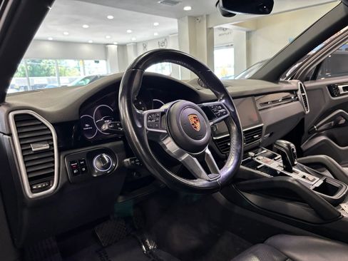 Used 2019 Porsche Cayenne AWD/4WD image 11
