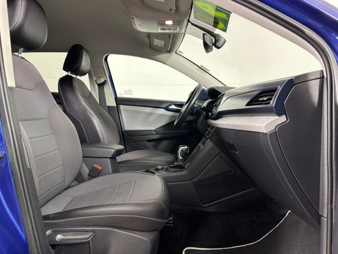 Used 2022 Volkswagen Taos SE image 28