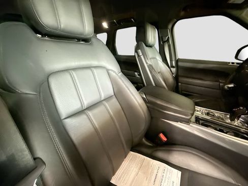 Used 2019 Land Rover Range Rover Sport Supercharged AWD/4WD image 29