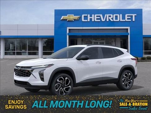 New 2026 Chevrolet Trax RS w/ Sunroof Package image 2