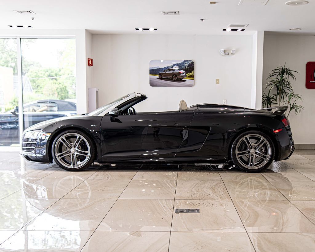 Used 2012 Audi R8 V10 AWD/4WD image 7