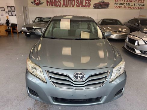 Used 2010 Toyota Camry LE w/ Fleet Convenience Pkg FWD image 1