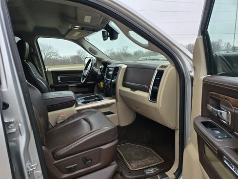 Used 2017 RAM 3500 Laramie Longhorn image 12