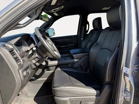 Used 2021 RAM 2500 Limited image 9