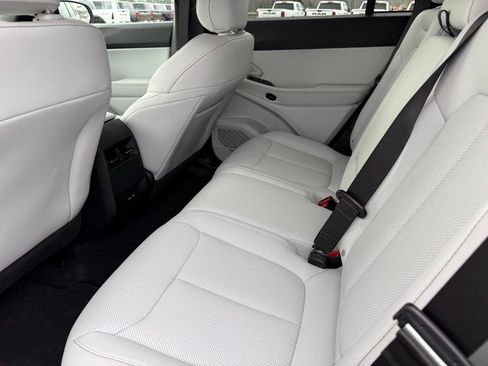 New 2026 Jeep Cherokee Limited image 25