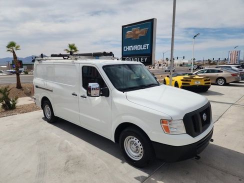 Used 2020 Nissan NV 3500 S image 1
