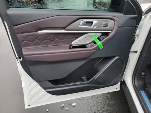 New 2026 Ford Explorer Platinum w/ LUX Leather Package image 24