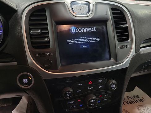 Used 2017 Chrysler 300 S w/ 300S Premium Group image 15