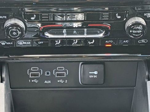 New 2025 Jeep Grand Cherokee L Limited w/ Black Appearance Package image 15