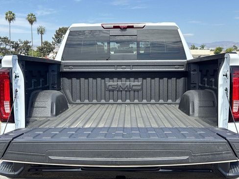New 2026 GMC Sierra 1500 AT4X w/ LPO, Black Badging Package AWD/4WD image 27