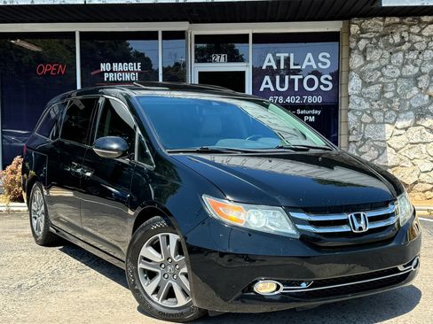 Used 2016 Honda Odyssey Touring image 1