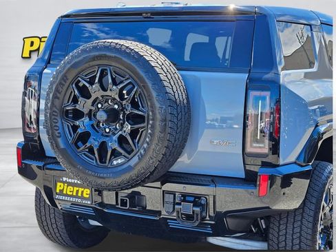 Used 2026 GMC Hummer EV SUV w/ LPO, Dark Essentials Package AWD/4WD image 13