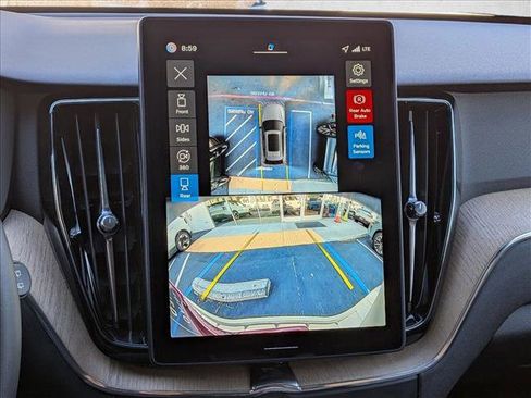 Certified 2026 Volvo XC60 B5 Plus w/ Protection Package Premier image 15