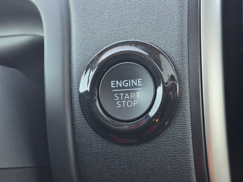 Used 2025 Ford Expedition Active AWD/4WD image 18