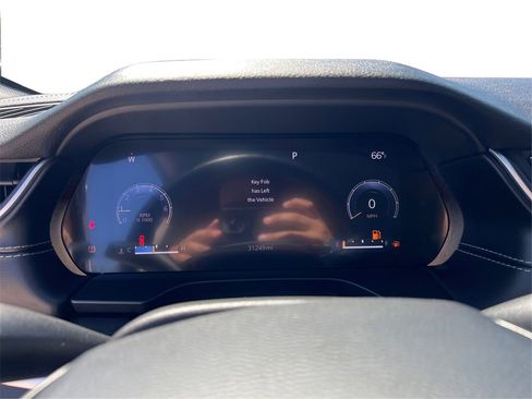 Used 2022 Jeep Grand Cherokee L Laredo w/ Luxury Tech Group I image 15