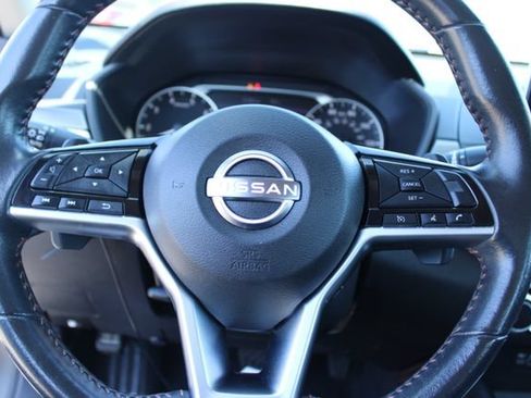 Used 2024 Nissan Altima 2.5 SR FWD image 18