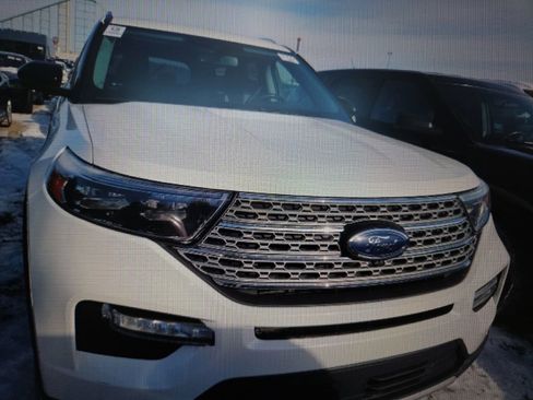 Used 2022 Ford Explorer Limited w/ Class IV Trailer Tow Package image 14