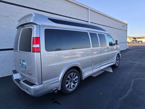 New 2025 GMC Savana 2500 Extended w/ Driver Convenience Package image 36