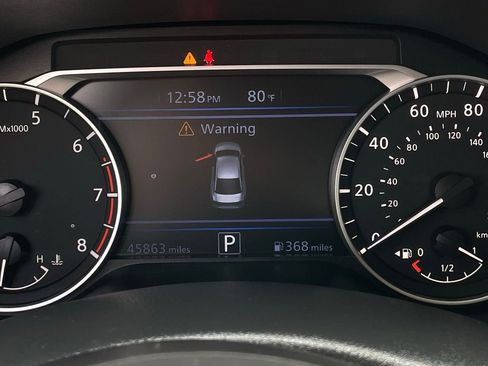 Used 2024 Nissan Altima 2.5 SV image 16