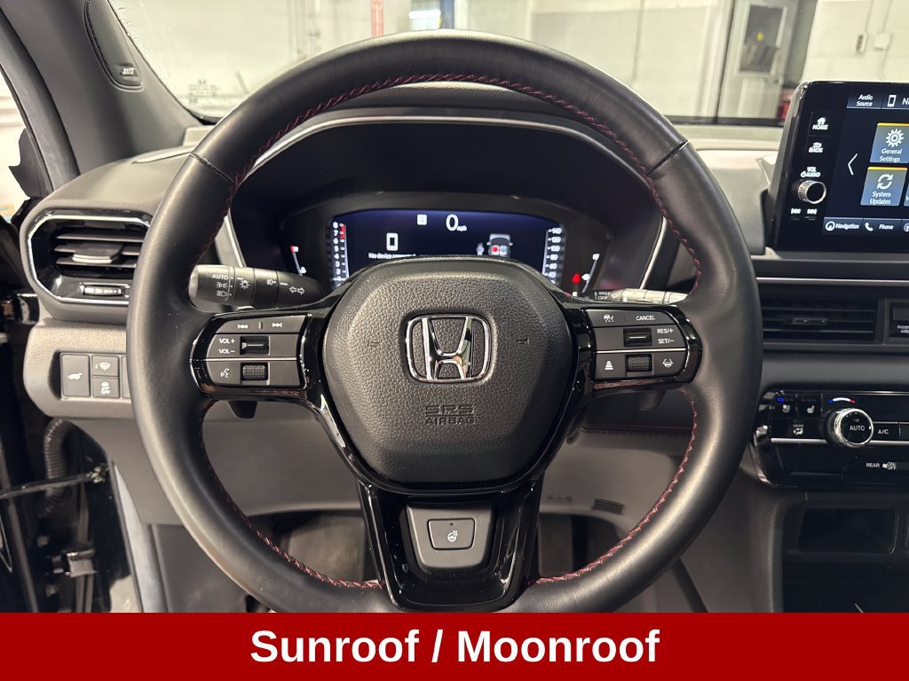 Used 2025 Honda Pilot Black Edition image 7