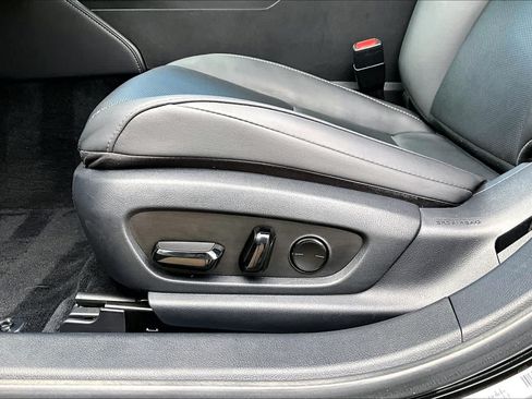 Used 2023 Lexus ES 300h w/ Premium Package FWD image 31