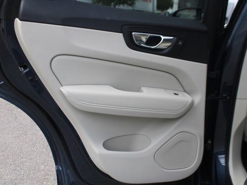 Used 2022 Volvo XC60 T8 Inscription Expression w/ Advanced Package image 29