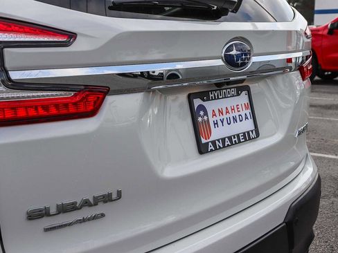 Used 2023 Subaru Ascent Premium w/ Convenience Package image 10