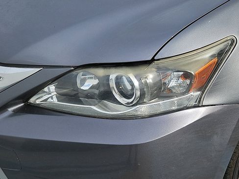 Used 2014 Lexus CT 200h w/ F Sport w/Nuluxe Interior image 5