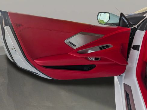 Used 2024 Chevrolet Corvette Stingray Premium Cpe w/ Battery Protection Package RWD image 17