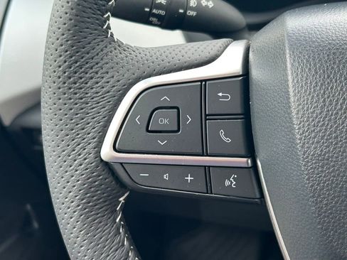 Used 2026 Toyota Sienna XSE AWD/4WD image 38