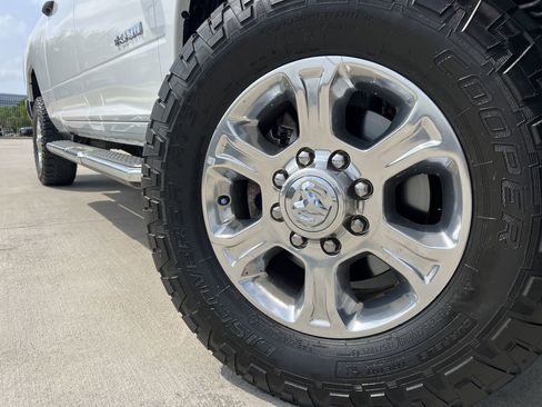Used 2024 RAM 2500 Big Horn AWD/4WD image 10