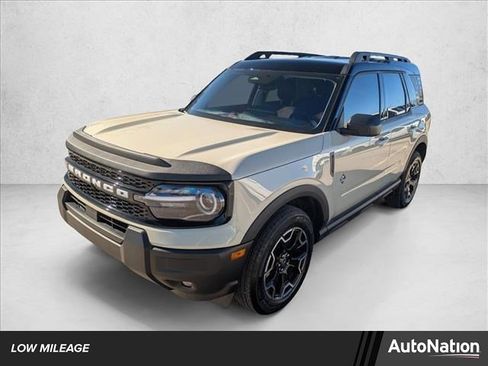 Used 2025 Ford Bronco Sport Outer Banks image 1