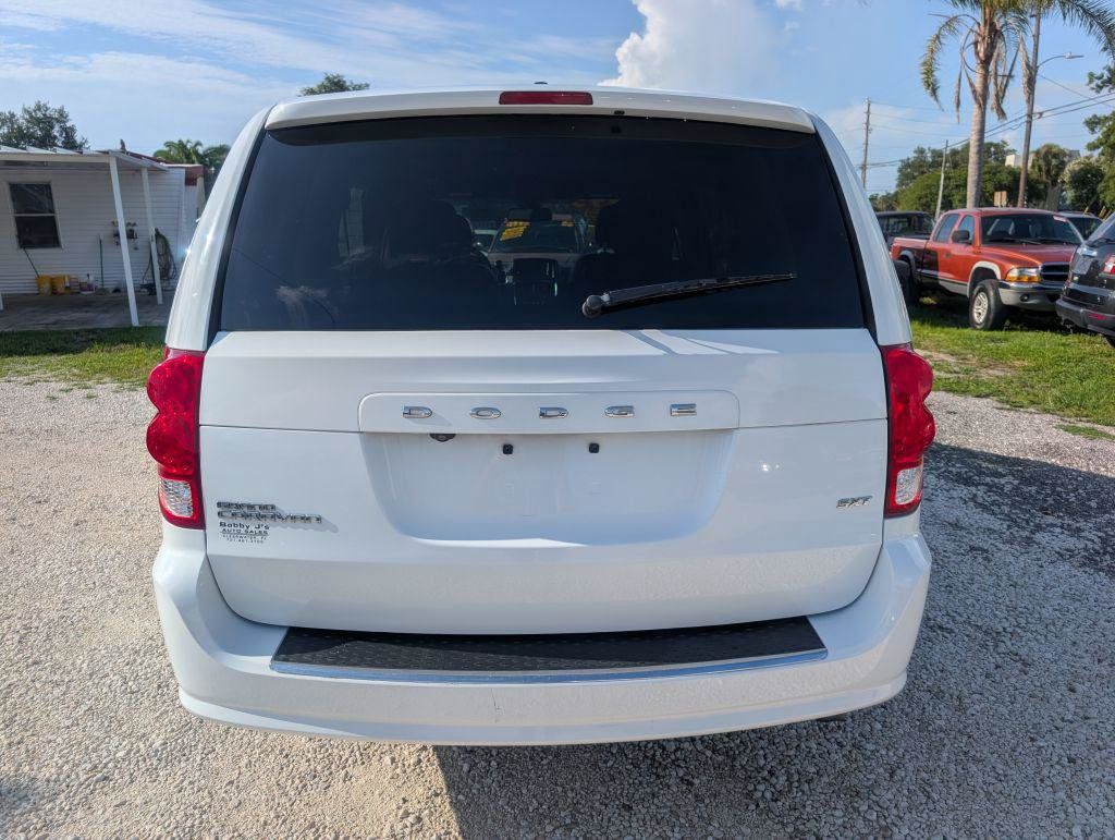 Used 2020 Dodge Grand Caravan SXT FWD image 6