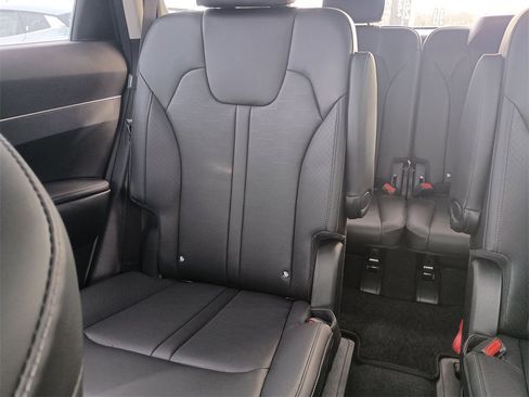 New 2025 Kia Sorento EX w/ Panoramic Sunroof Package image 12