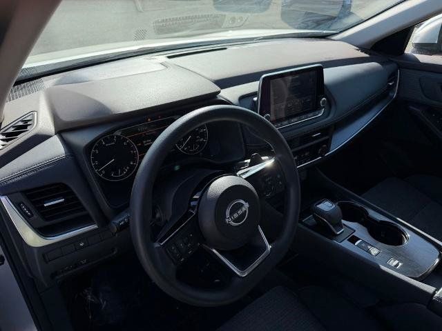 Certified 2023 Nissan Rogue SV FWD image 18