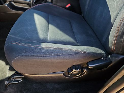 Used 2016 Toyota Tacoma TRD Off-Road w/ Towing Package image 20