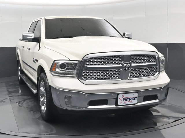 Used 2018 RAM 1500 Laramie w/ Convenience Group AWD/4WD image 36